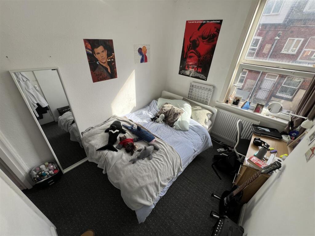 image00015.jpeg