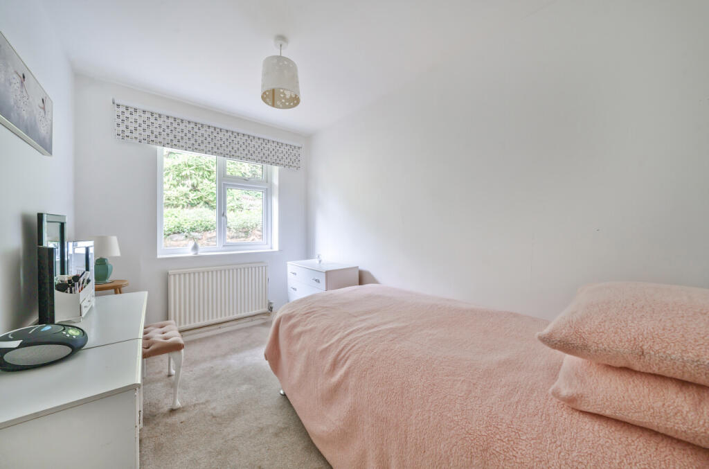 1302254-17-684856...