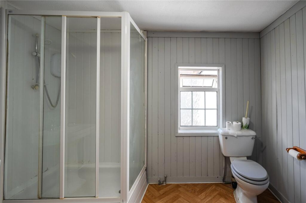 Bathroom (2)