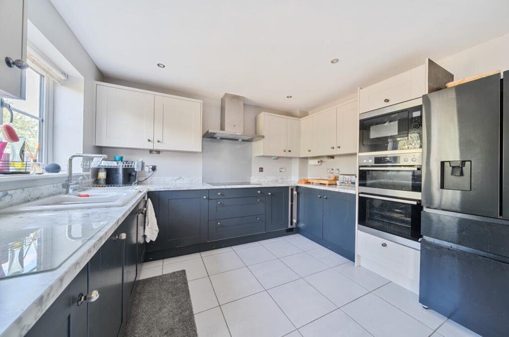 1329868-6-6896804e8963a