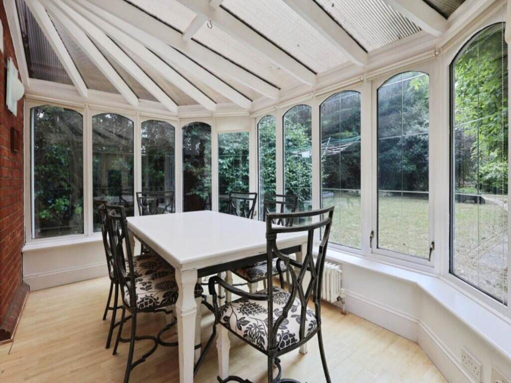 70271_P2130_IMG_09_0