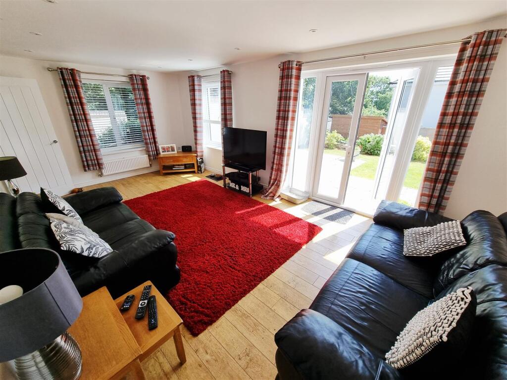 Sitting room.jpg