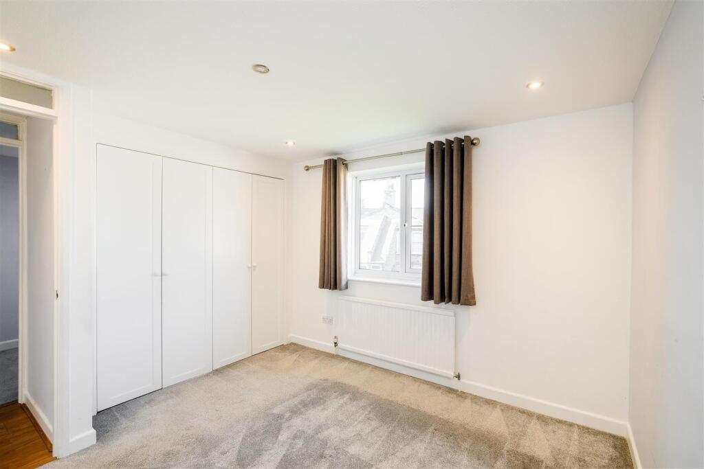 23 boleyn close-12.jpg