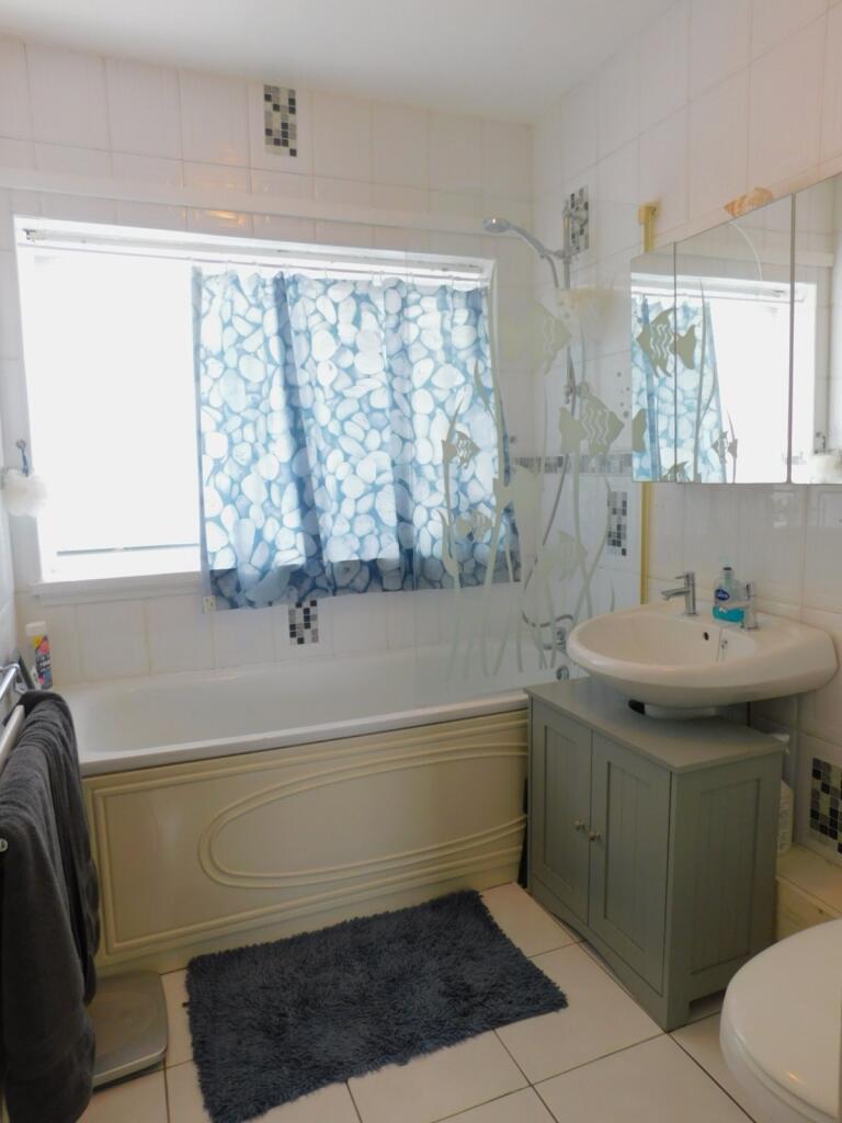 6 pendle close (16)