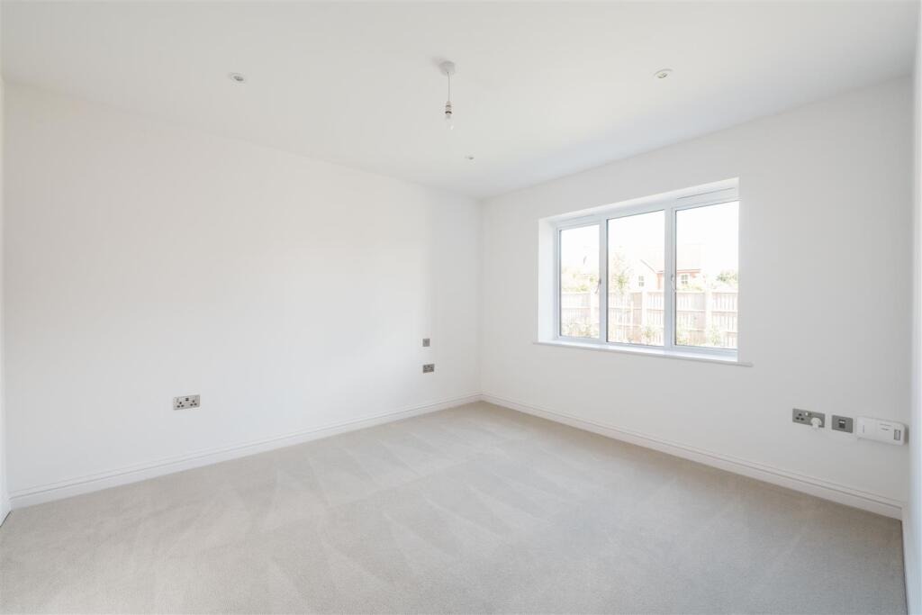 Gosmore Ley Close-48.jpg