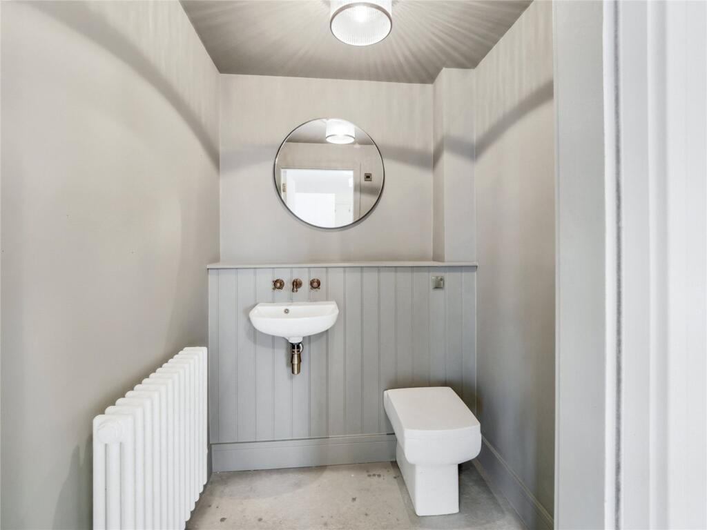 Guest Toilet