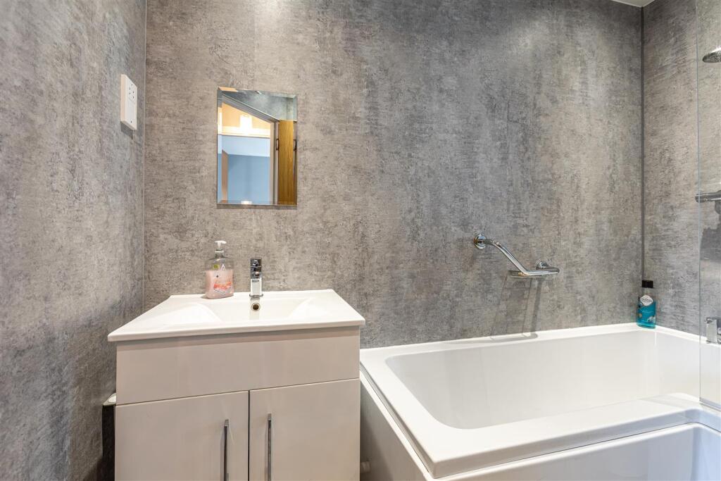 21 Sergeants Park Newtown 28.JPG