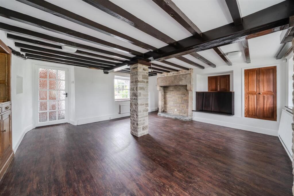 Dining Room.jpg