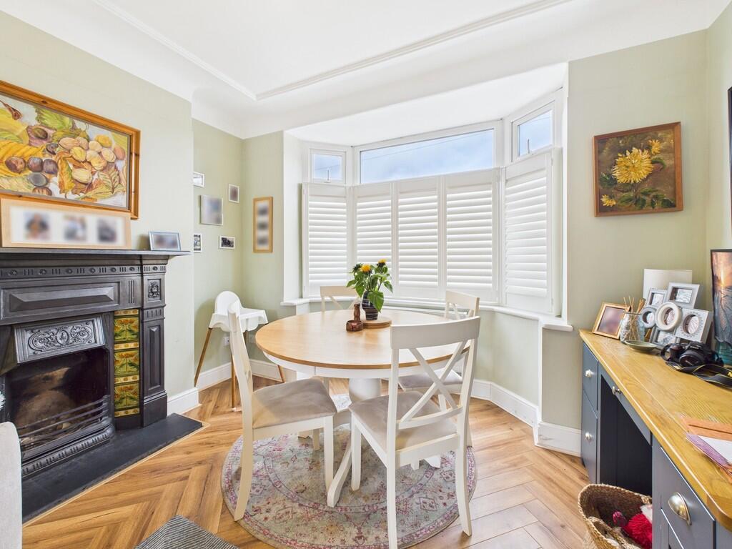 CAM02854G0-PR0460...