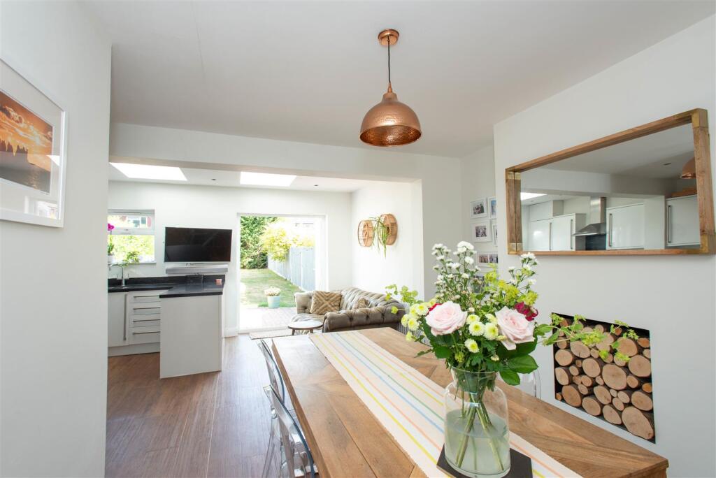 2025.08.22 - 71 Borkwood Way, BR6 9PE-1962.jpg