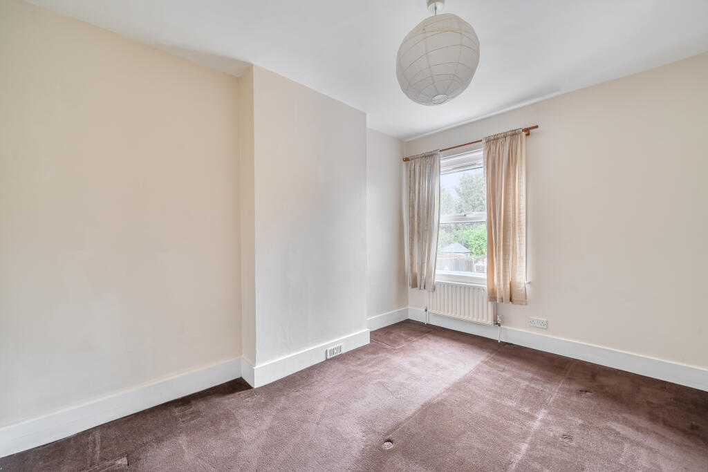 1373739-8-6902082fc8e37