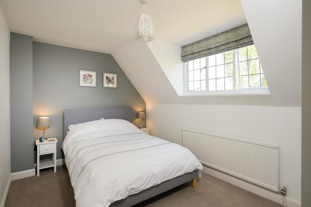 7 The Old Quarry GL7 5ND-Low Res-35.jpg