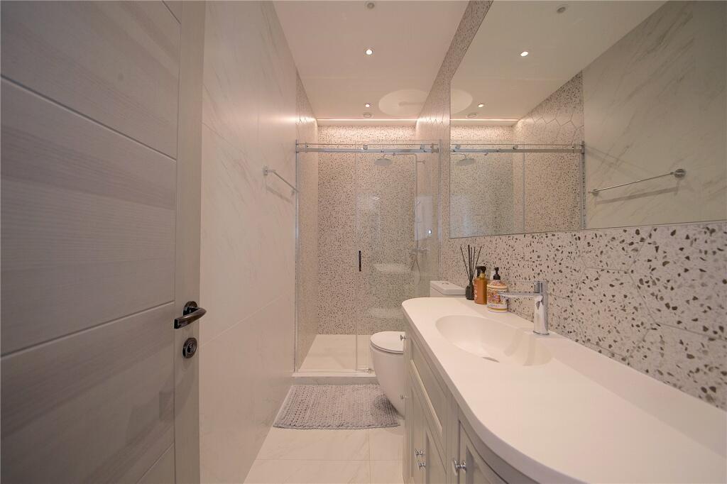 Shower Room G/F