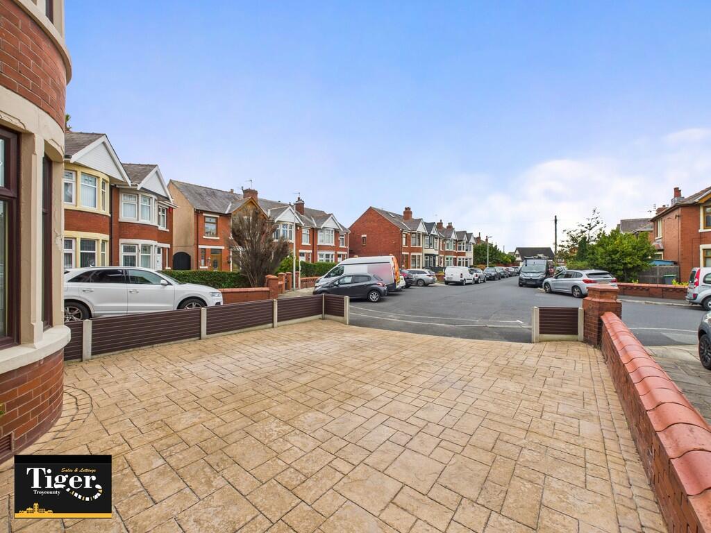 CAM03440G0-PR0428...