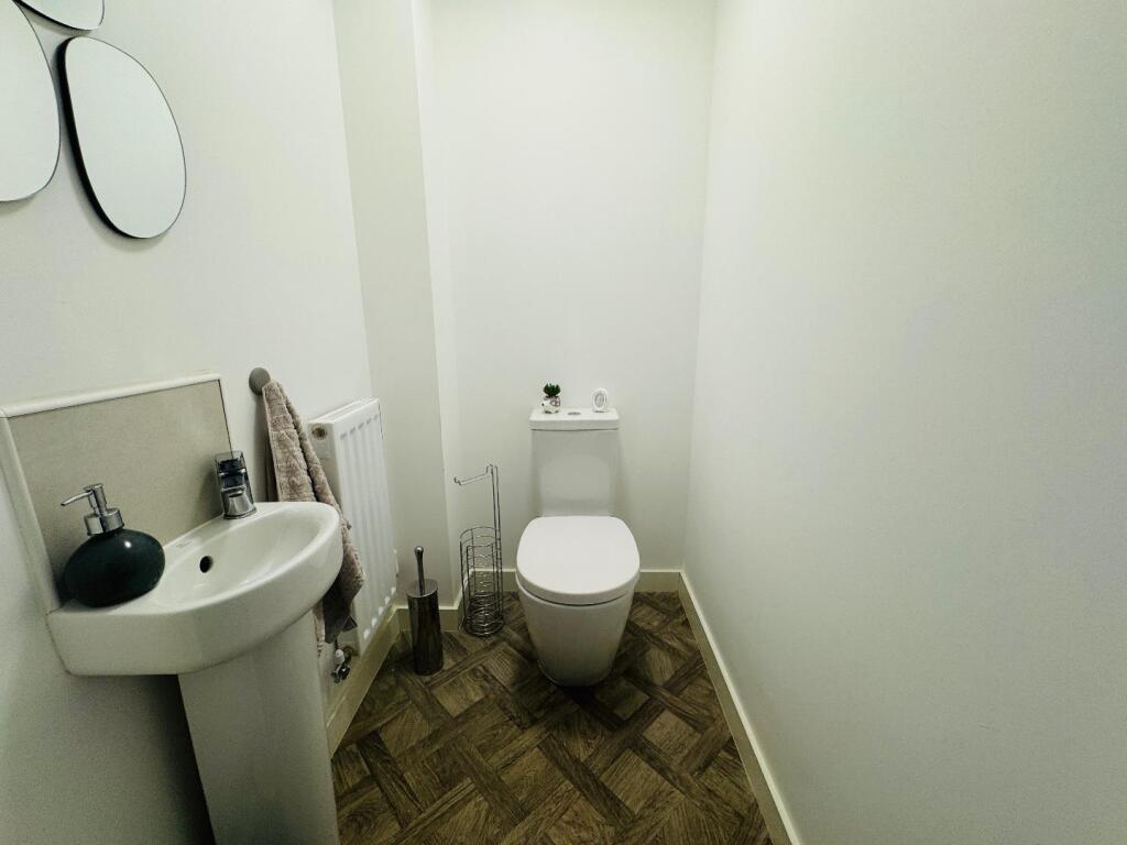 Cloakroom WC