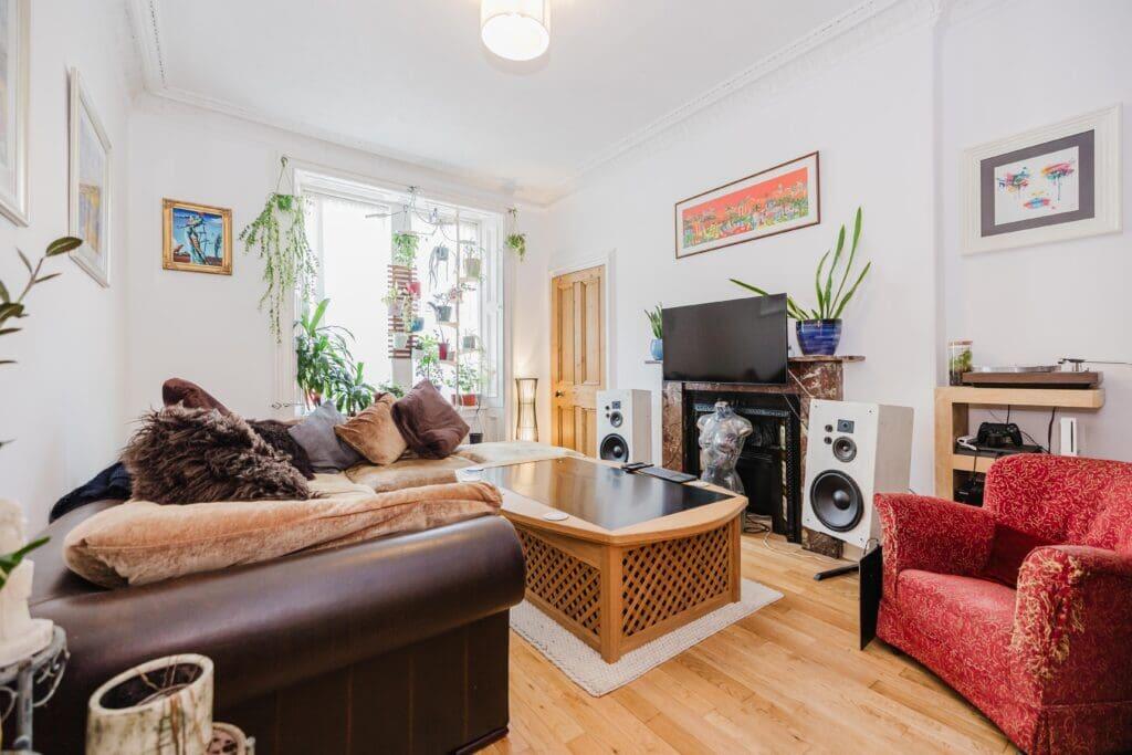 4140LT Halmyre Street, Edinburgh, EH6 8QE