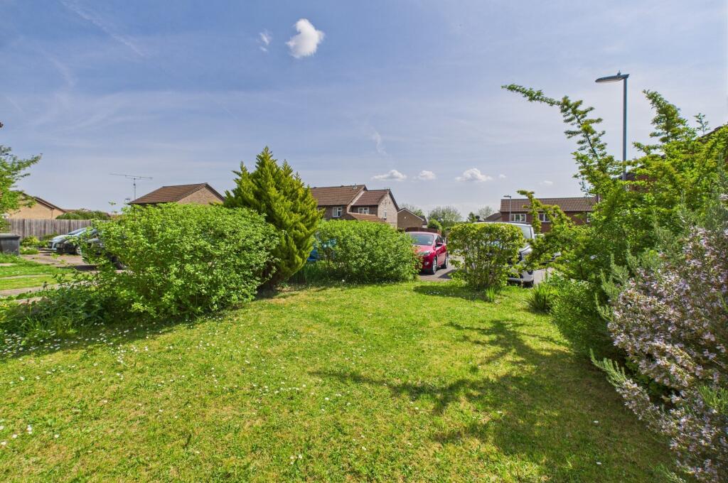 CAM02545G0-PR0394-STILL004