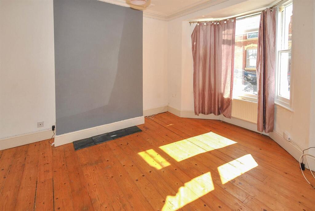 RECEPTION ROOM / BEDROOM FOUR