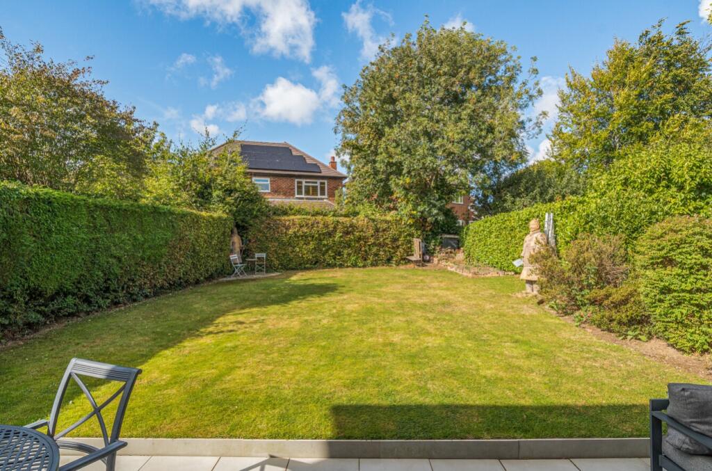 1355882-5-68c9e0b757ddc