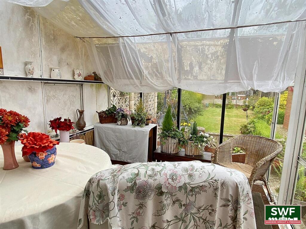 Sun room.jpg