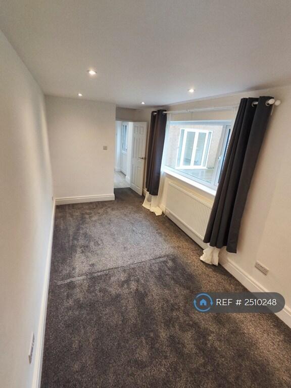 Versatile 4th Bedroom