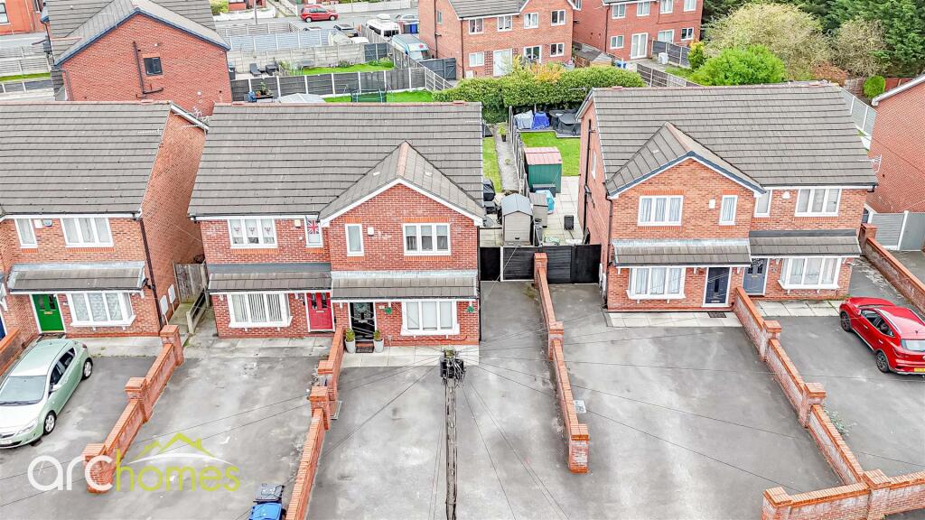 dji_fly_20251014_143306_0909_1760452195324_photo.j