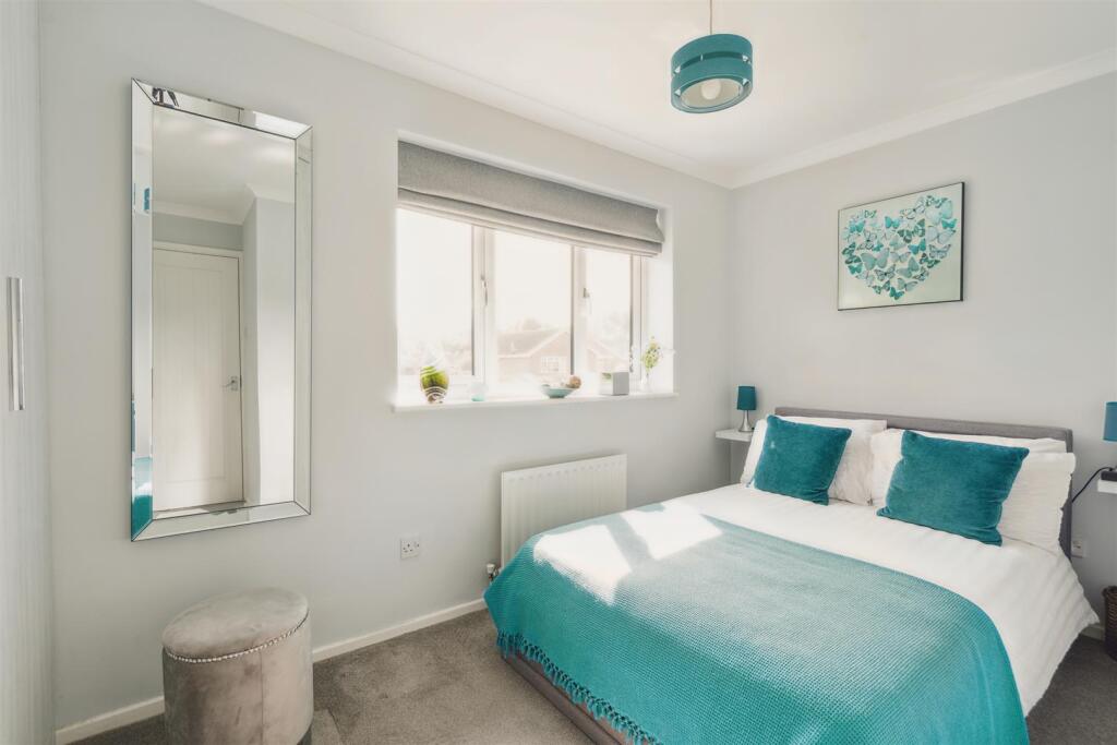 21 Charlesworth Avenue_6.jpg