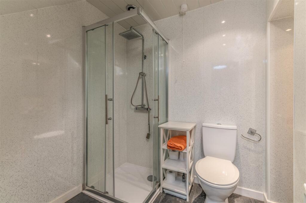 36 Mclean Street Dundee (13).jpg