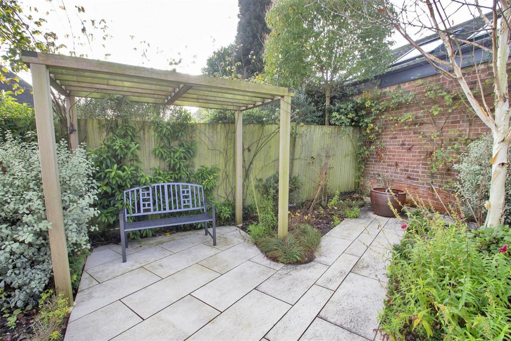 Garden Detail.jpg
