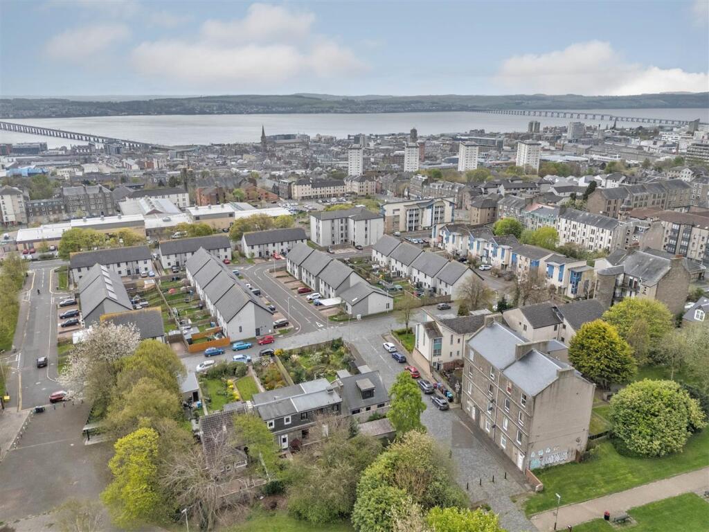 20 Caldrum Street Dundee-5.JPG