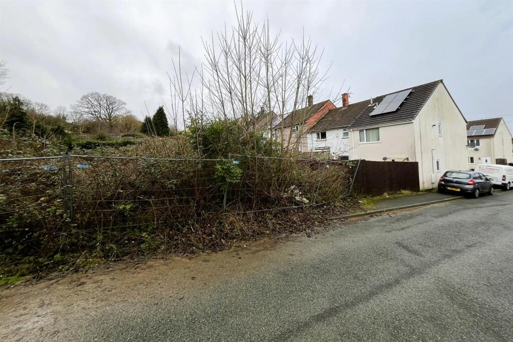 | Land to Rear of 56 - 58 Mellent Avenue, Hartclif