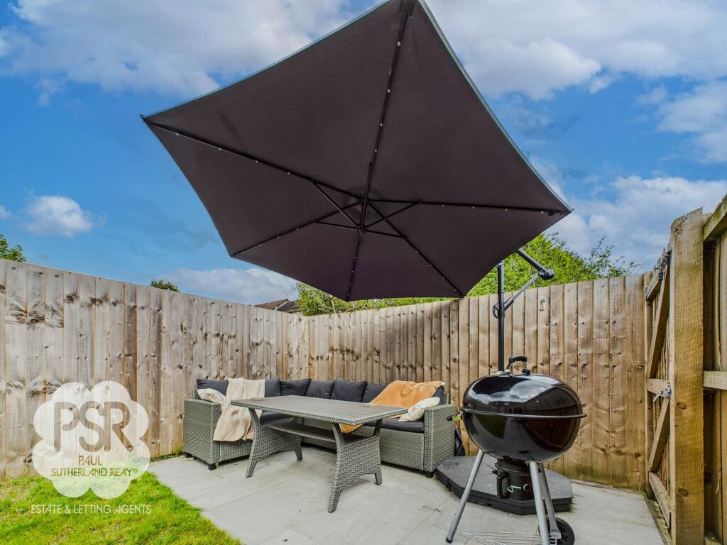 Rear Garden - Outdoor Seating and Entertaining Area