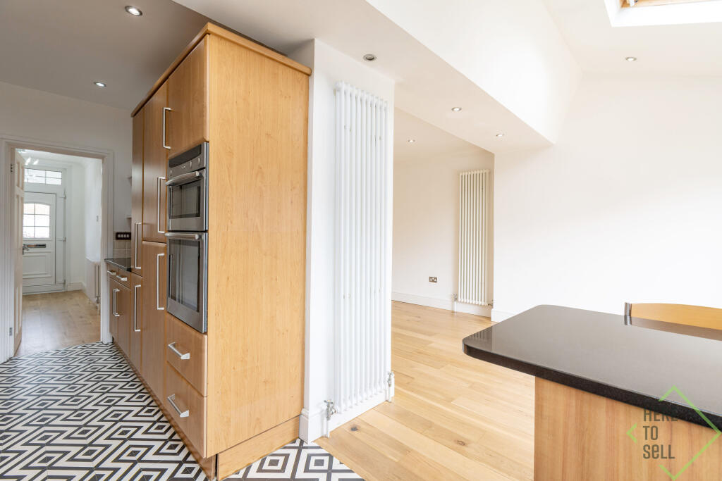 39 Kilvinton Drive, Enfield, EN2 0BE-17