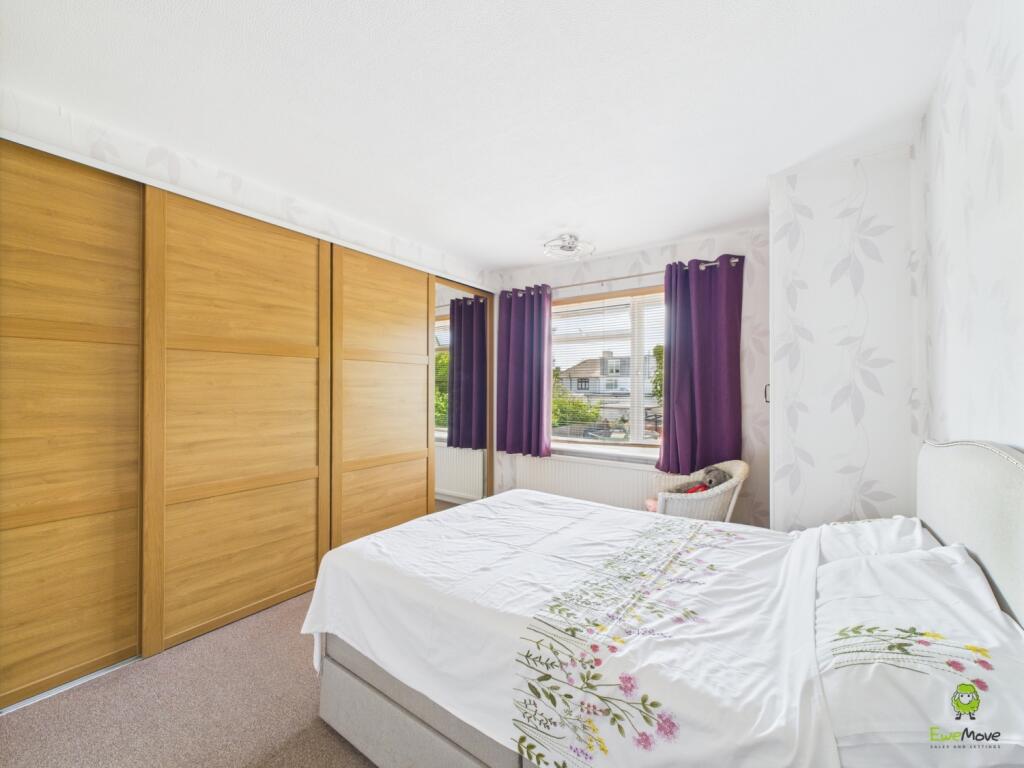 CAM03779G0-PR0254-STILL002