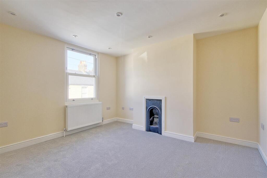 Bedroom One.jpg