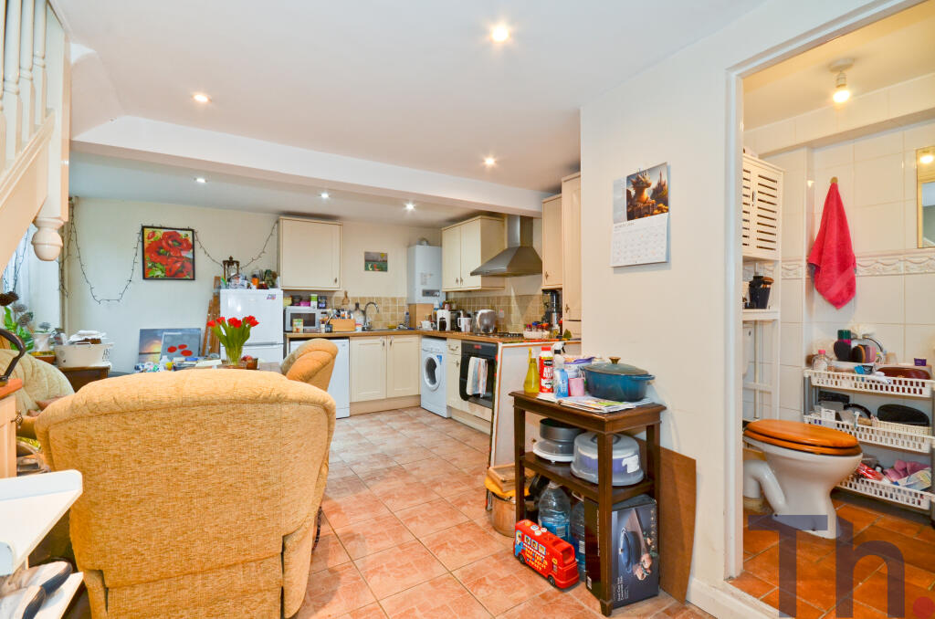 Kitchen &amp; Downstairs WC.JPG