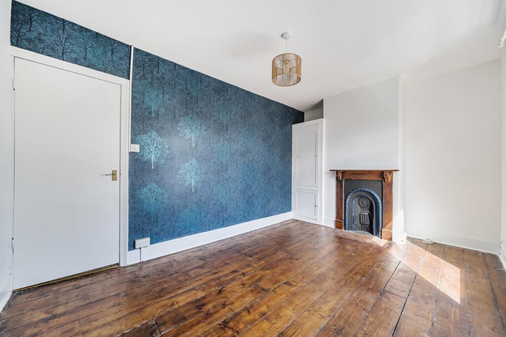 1346165-15-68aeeb7411529