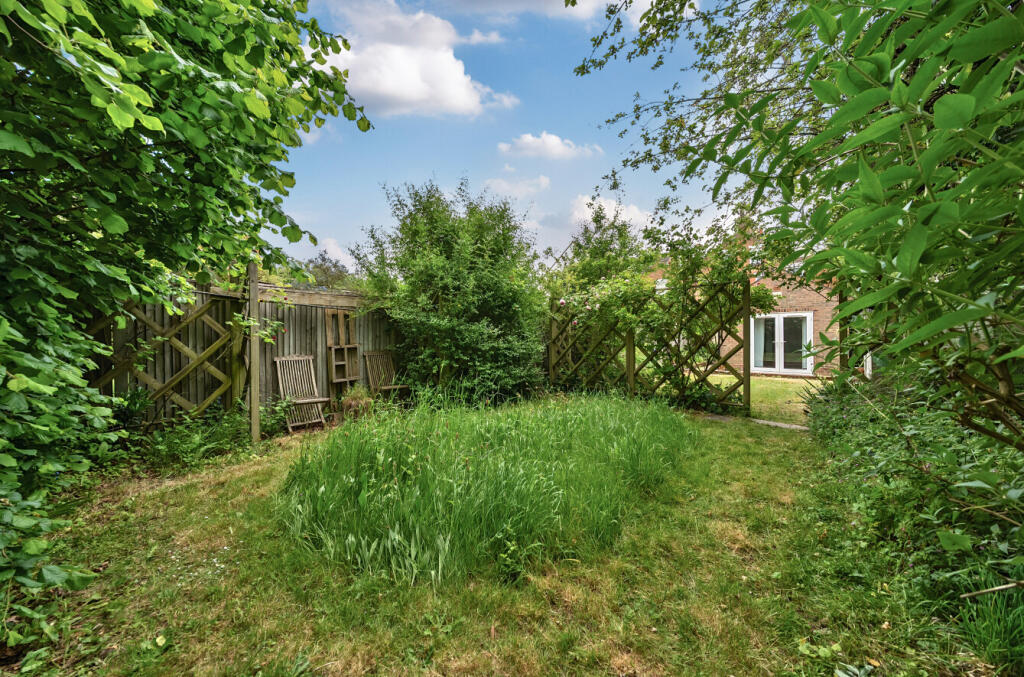 1298062-9-682f13b...