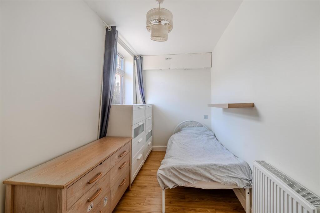 Bedroom 5.jpg