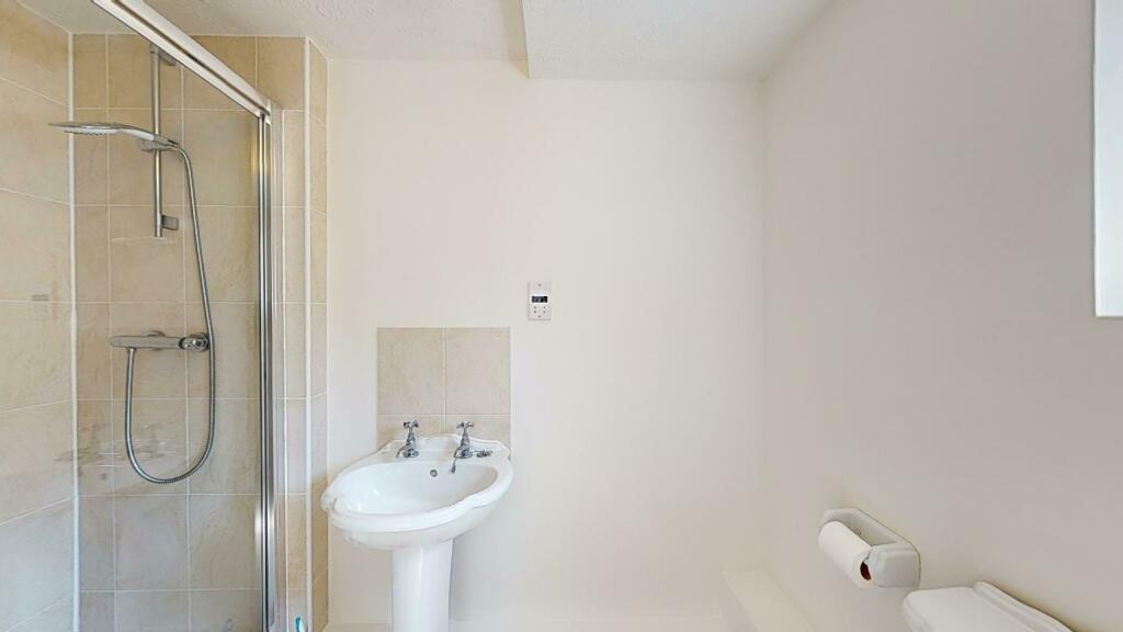 21-Acorn-Way-05152024_071005