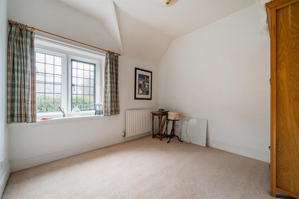 Bedroom 2.jpg