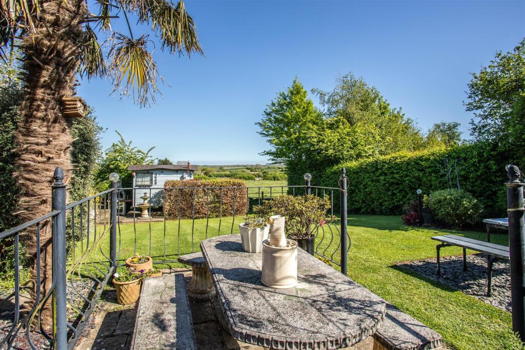 1 Meadow View Ext11.jpg
