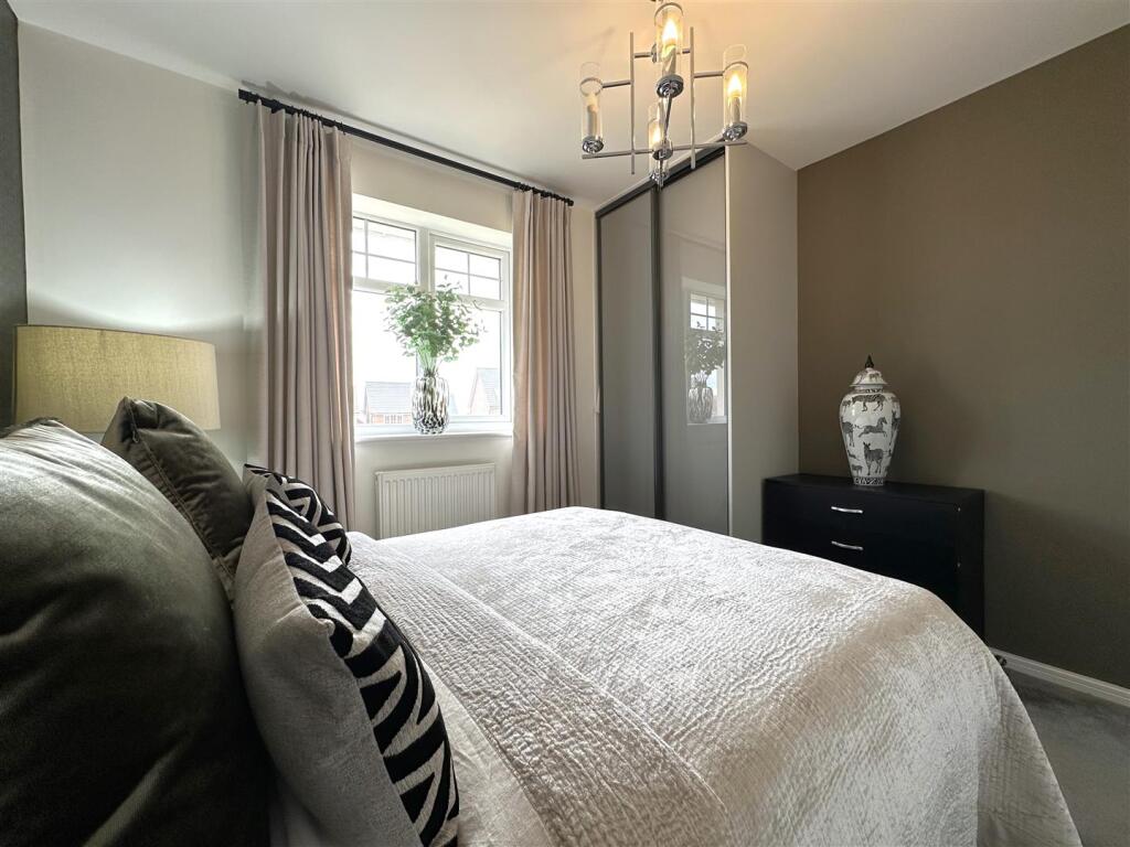 Second Bedroom With Fitted Wardrobes 566