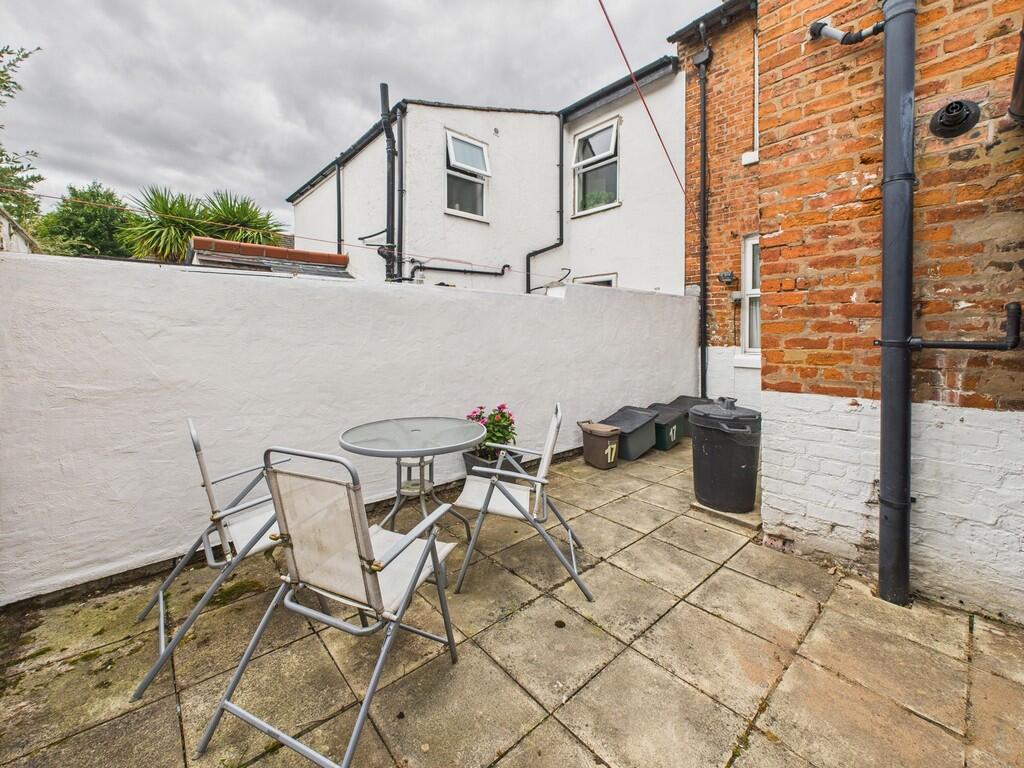 CAM02854G0-PR0428...