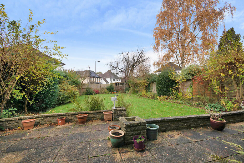 9016679-100529-13...