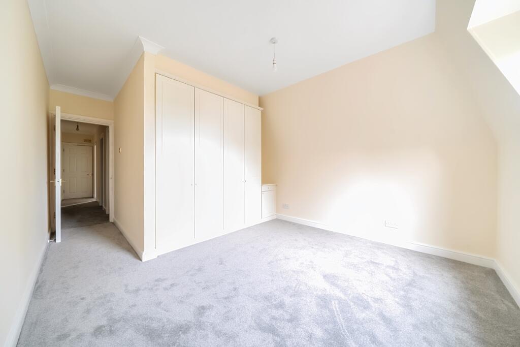 1330467-4-6880a82...