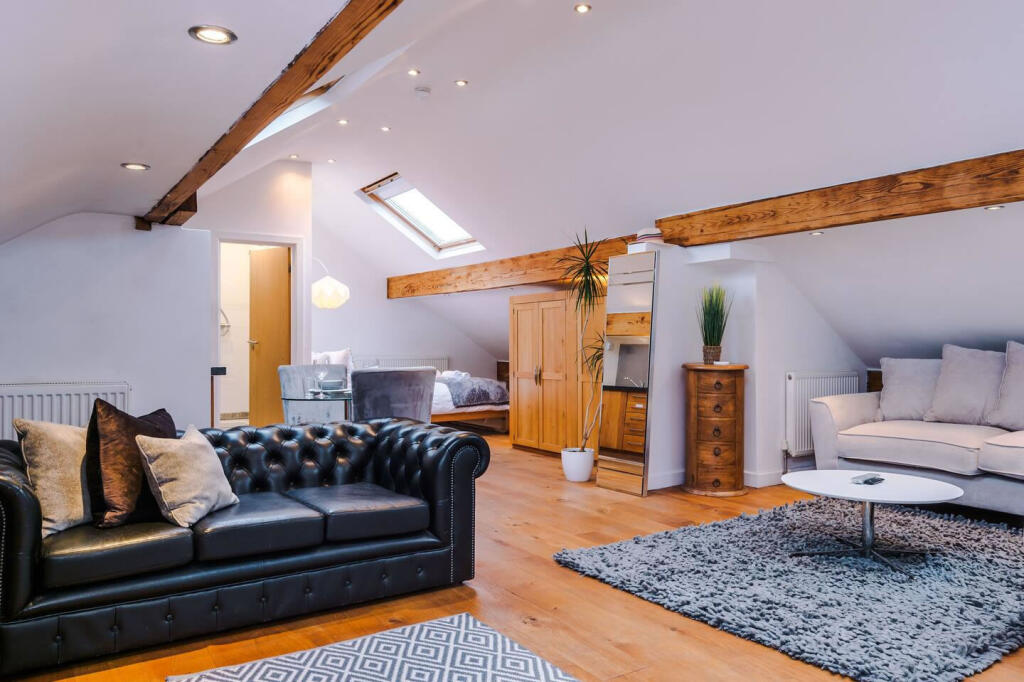 mellorroad30mellorroad308028dd2b-764d-4c77-9a22...