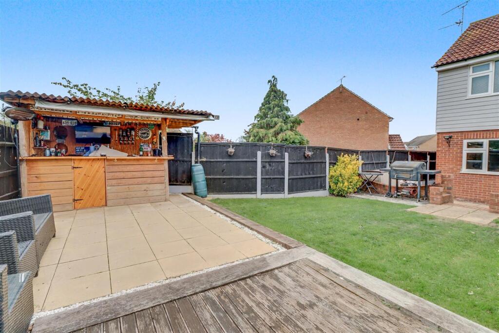 9 HEYBRIDGE DRIVE-12.jpg