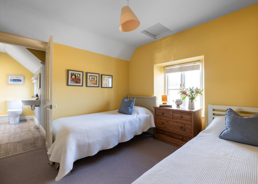 66ac9b6f07a11_Upalong-6