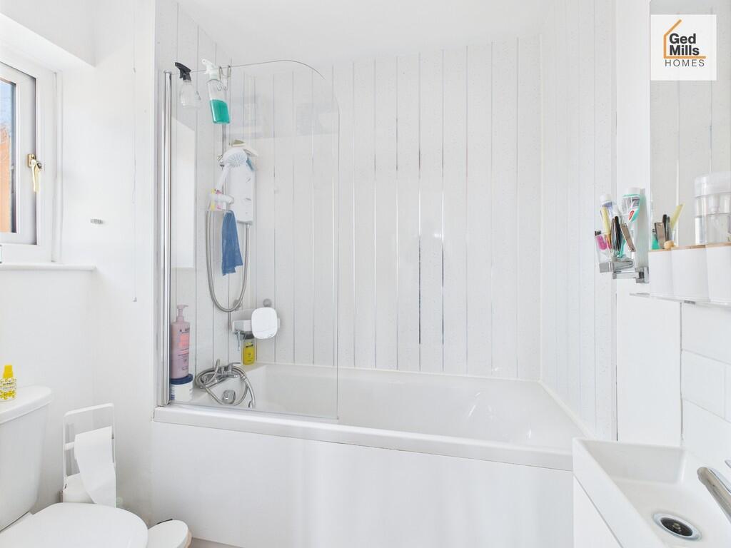 CAM04261G0-PR0081...